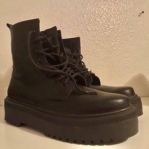 Platform combat boots